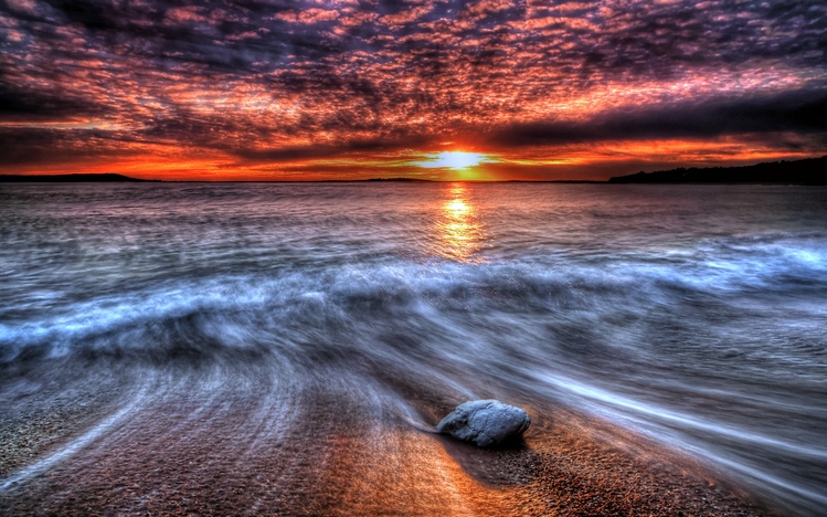 Beach sunset Windows 10 Theme - themepack.me