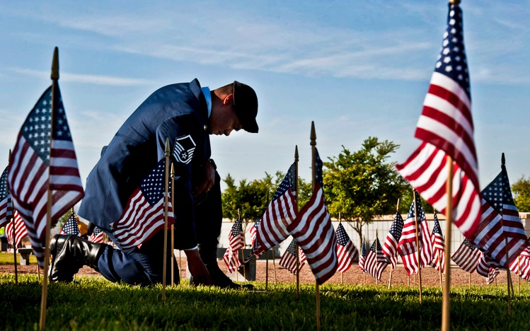 Memorial Day Windows 10 Theme - themepack.me