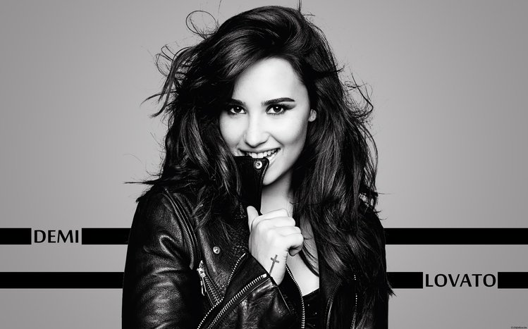 Demi Lovato Theme screenshot #14