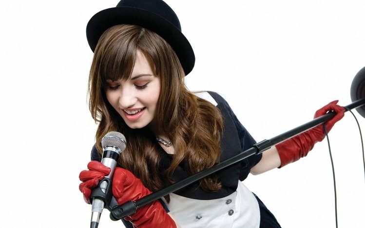 Demi Lovato Theme screenshot #2