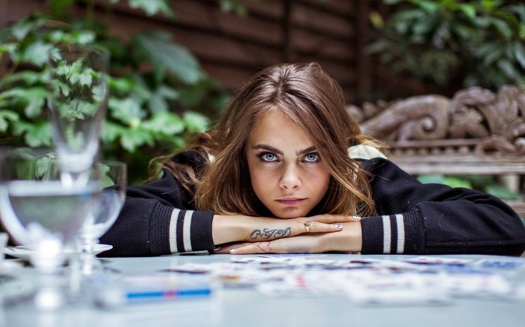 Cara Delevingne Theme screenshot #17