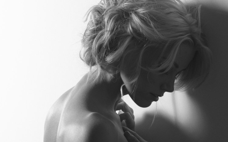 Amber Heard Theme screenshot #5