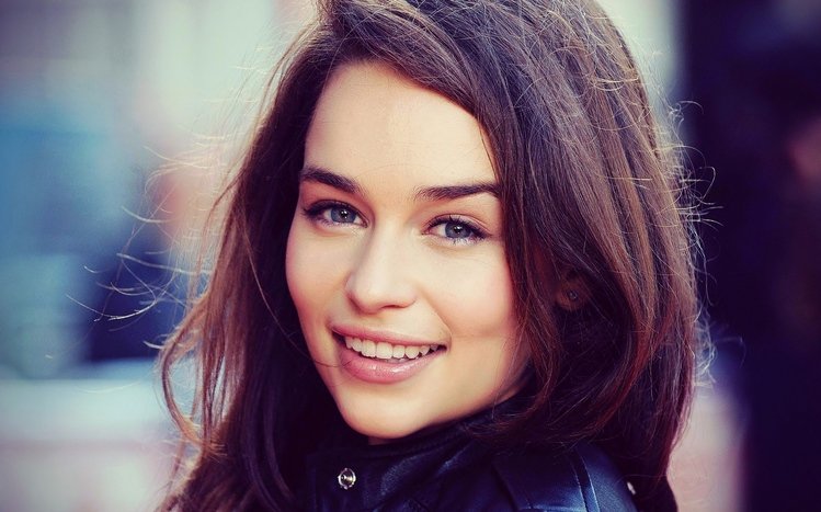 Emilia Clarke Theme screenshot #1