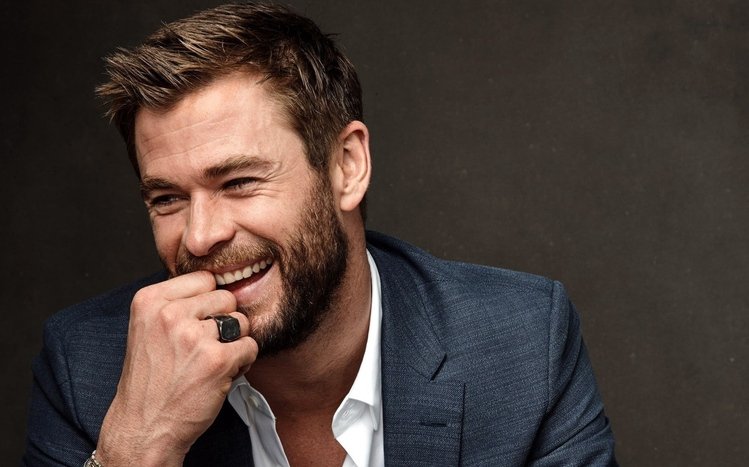 Chris Hemsworth Theme screenshot #11