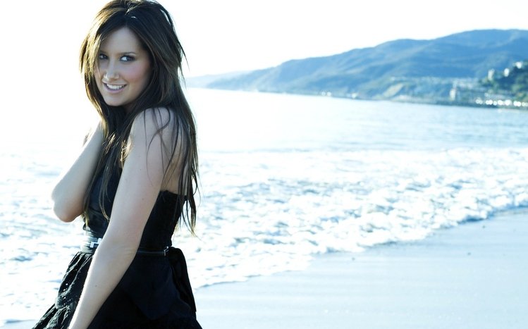 Ashley Tisdale Theme screenshot #14