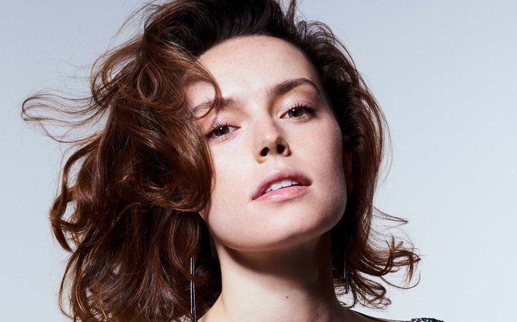 Daisy Ridley Theme screenshot #14