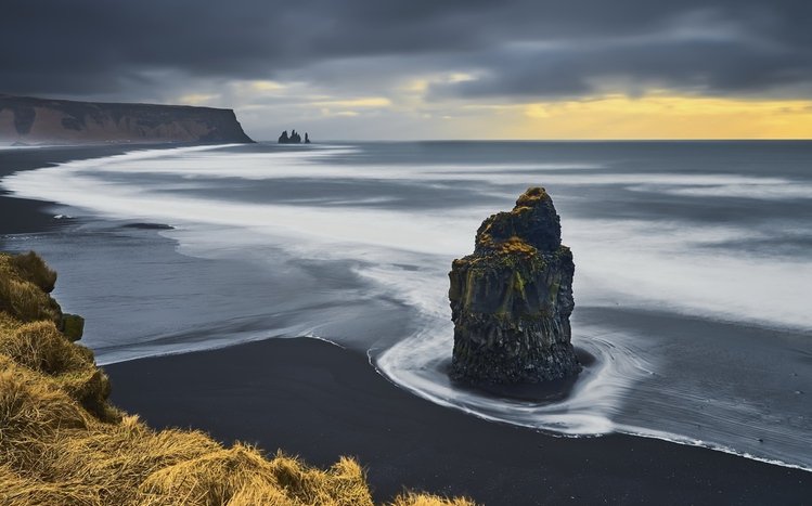 Black Sand Beach Theme screenshot #6