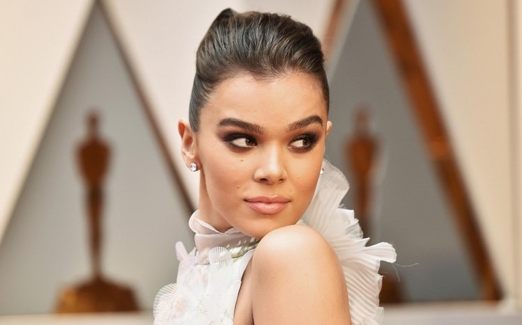 Hailee Steinfeld Theme screenshot #14