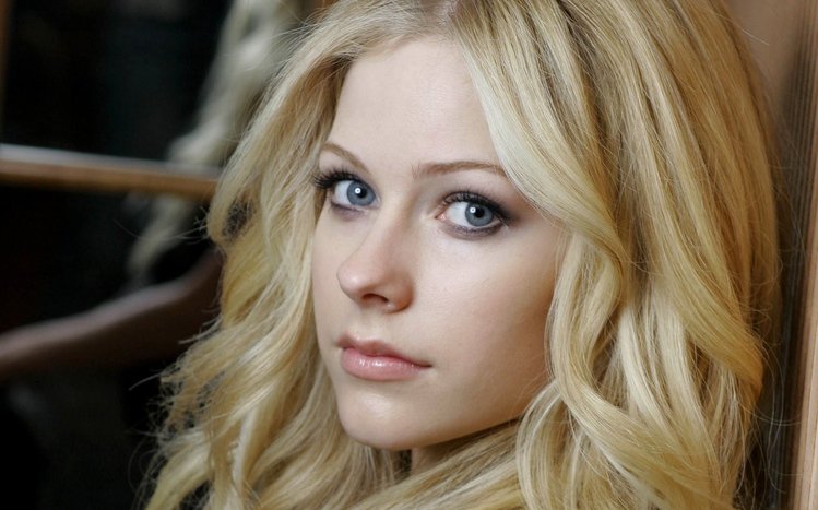 Avril Lavigne Theme screenshot #3