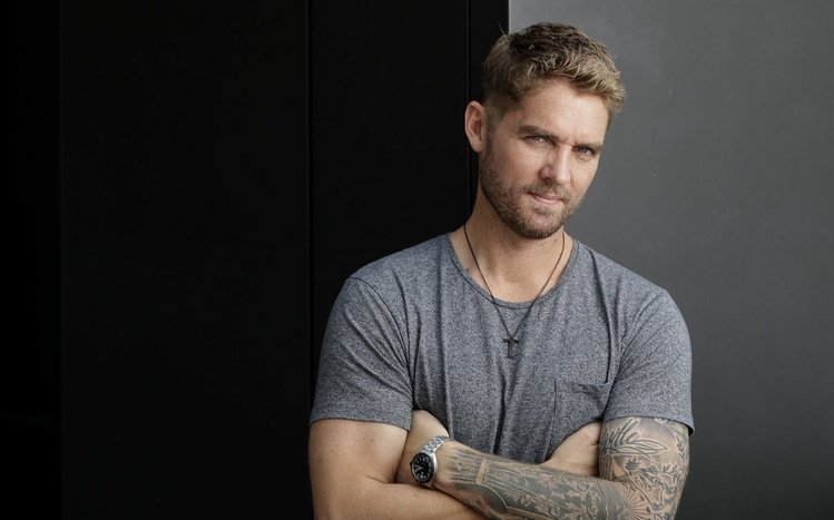 Brett Young Theme screenshot #4