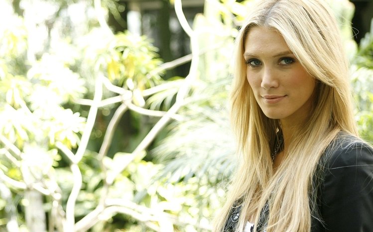 Delta Goodrem Theme screenshot #4