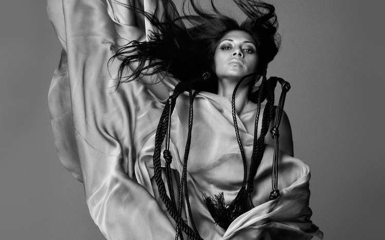 Nicole Scherzinger Theme screenshot #6