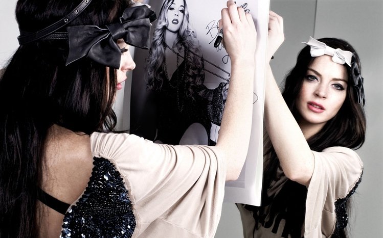 Lindsay Lohan Theme screenshot #4