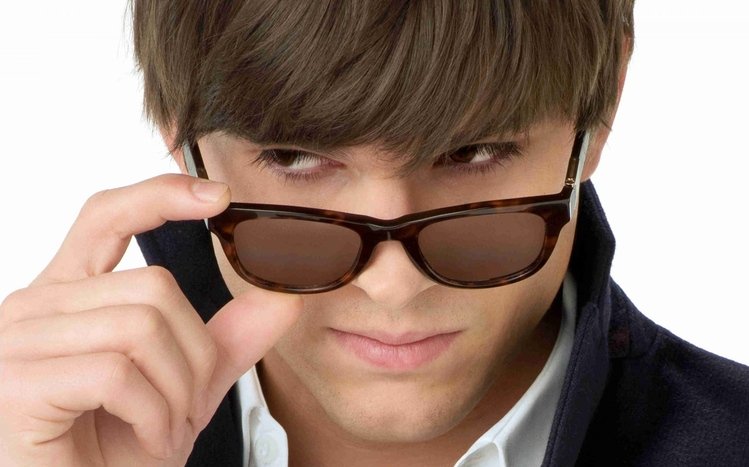 Ashton Kutcher Theme screenshot #3