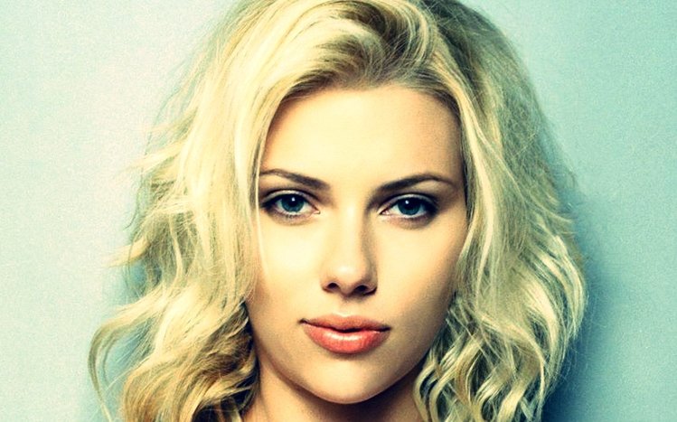 Scarlett Johansson Theme screenshot #11