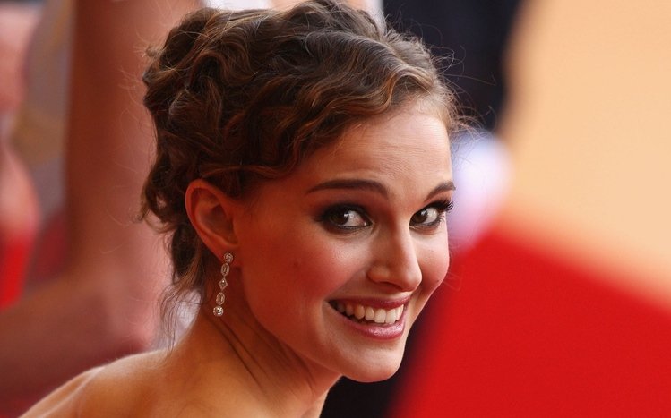 Natalie Portman Theme screenshot #20