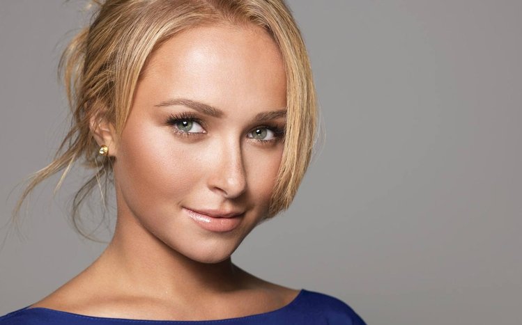 Hayden Panettiere Theme screenshot #13