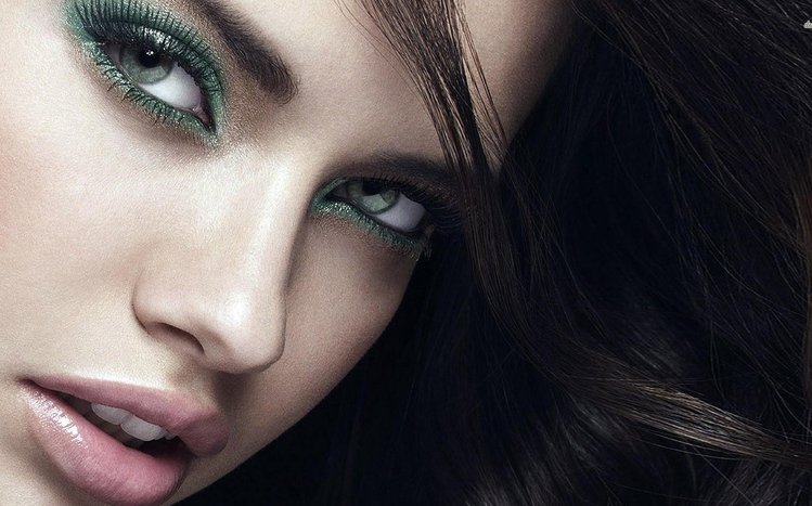 Adriana Lima Theme screenshot #1