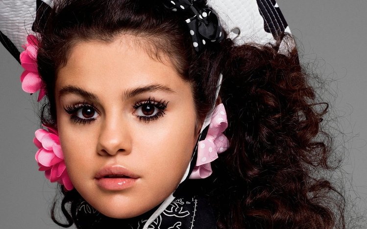 Selena Gomez Theme screenshot #9