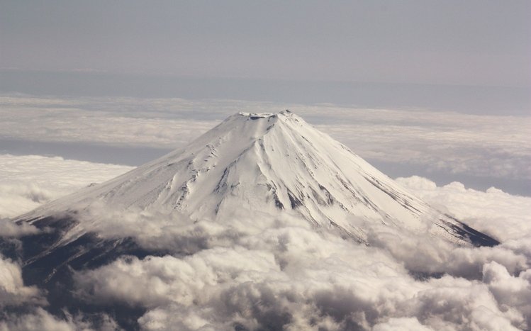 Japan Mountains Windows 11/10 Theme - themepack.me