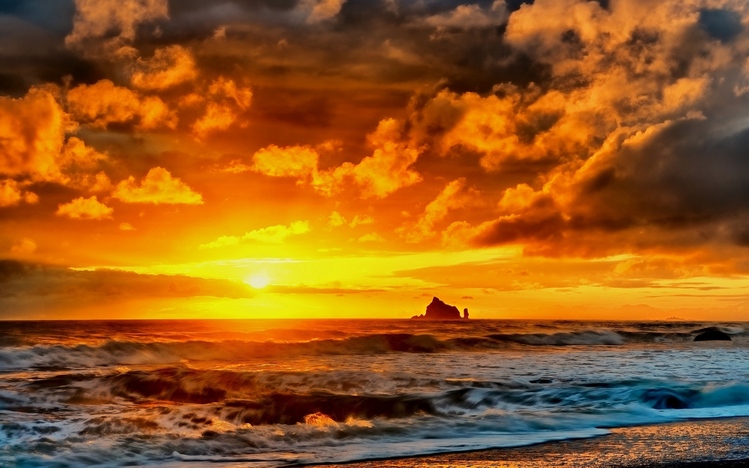 Beach sunset Windows 10 Theme - themepack.me