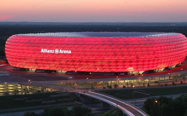 FC Bayern Munich Windows 10 Theme - themepack.me